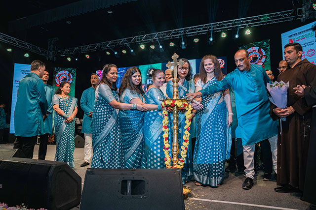 Kuwait: AKFK marks 25th anniversary ‘Monthifestacho Rupyothsav’ with grand charity show