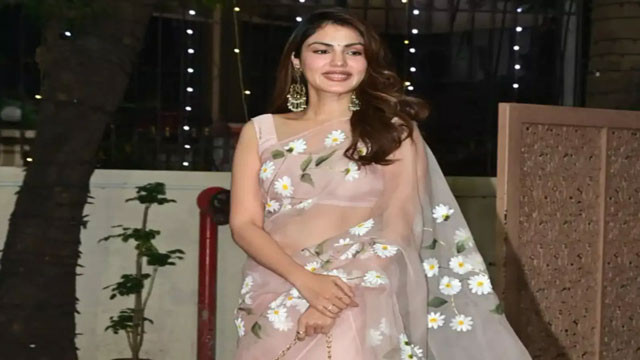 Court orders defreezing of Rhea Chakraborty’s bank accounts