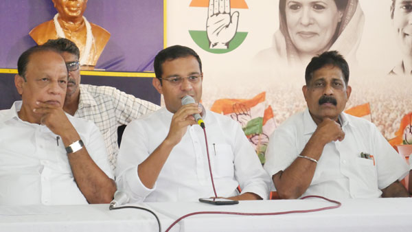 Udupi: People of Karnataka are waiting for elections to bring change – AICC secy Roji John

 | Tech Reddy