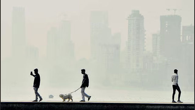 Mumbai: Air quality concerns surface ahead of Tata Mumbai Marathon; activists seek safeguards